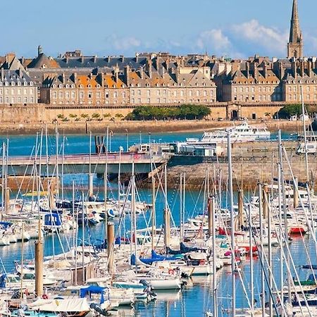 Charmante Maison A Evran Proche Dinan Et St Malo. Zewnętrze zdjęcie