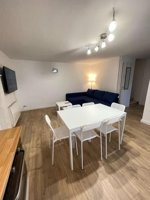 Charmante Maison A Evran Proche Dinan Et St Malo. Zewnętrze zdjęcie